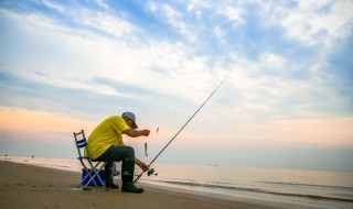 秋天钓鱼钓深还是钓浅 快来看看