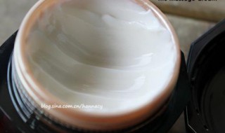 按摩膏的用法及功效 有时候肩酸腰痛是常有的事