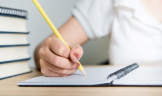 如何做夏日游戏手帐 以夏天为主题的手账如何做