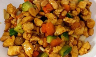 鸡丁怎么炒好吃又嫩 鸡丁怎么炒才不会老