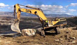 挖掘机如何处理石头 有什么处理的技巧