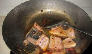 鱼煲茄子做法 鱼煲茄子做法介绍