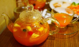 怎样做水果茶 夏日缤纷水果茶的做法