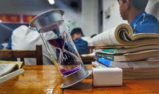 简爱读书笔记摘抄赏析 学会化干戈为玉帛