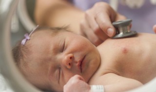 新生儿喝什么奶粉好 新生儿喝怎样奶粉好