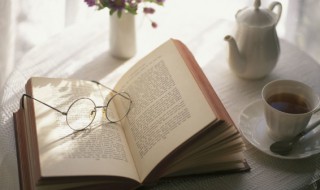 大漠孤烟的意思 大漠孤烟的出处