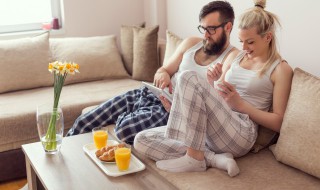 三点一线的生活是什么意思 三点一线的生活的意思是