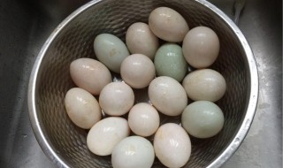 家常咸鸡蛋的腌制方法 家常咸鸡蛋如何腌制