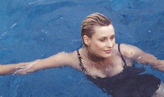 梦见自己掉河里了是什么意思 梦见自己掉河里了是什么寓意