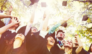 拍毕业照送什么花 适合拍毕业照送的花