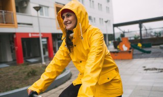 小雨衣是什么意思 小雨衣的名词解释