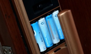 密码锁换电池方法 密码锁怎么换电池