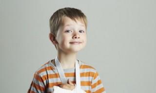 赞美小男生的经典句子 赞美小男生的句子介绍