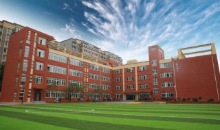 为什么叫芙蓉学校 现在你弄懂了吗