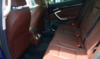 预紧式安全带怎样调松点 安全带就是生命带