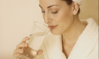 半夜三更喝水好处 喝水的好处