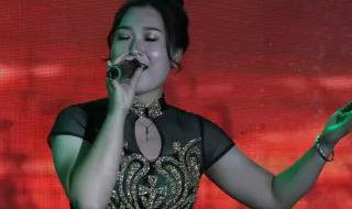 阿瓦人民唱新歌的原唱 一起唱起来