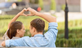 恋爱中女生该主动吗 这三大忠告女生恋爱必知