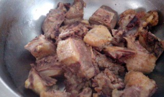 东北大鹅多少钱一斤 这种鹅是用什么养的