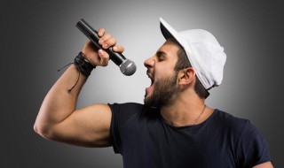 亲爱的爸和妈原唱 请看原唱