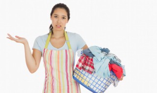 深色衣服用什么方法洗才不掉色 4个防止褪色的洗涤方法