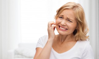 大小脸很明显怎么调整 大小脸如何恢复正常