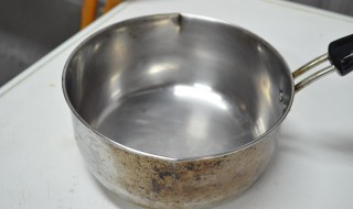 锅子烧焦了怎么清洗 锅子烧焦了如何清洗