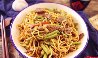 干挂面怎么做焖面 好吃不粘连的方法，原来这么简单