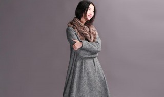 灰色外套毛衣怎样配内搭好看 怎么穿出高级感