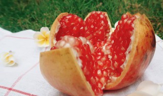石榴的正确吃法 超过瘾不浪费