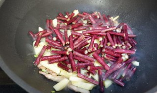 紫豆角怎么做好吃 紫豆角做法介绍