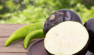 炒圆茄的方法 圆茄清炒最简单的方法