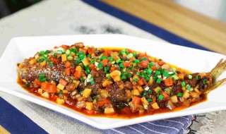 红烧黄鱼的家常做法 红烧黄鱼的做法步骤