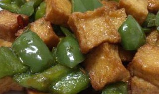 辣椒烧豆腐怎么做 需要放什么配料呢