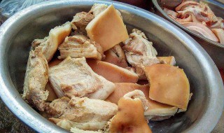 怎样做清蒸猪头壳 清蒸猪头壳方法介绍