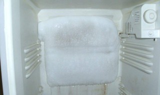 冰箱保鲜结冰怎么处理冰 首先要做什么工作呢