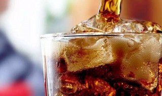 用可乐去油的方法 可以用来洗衣服吗