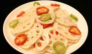 青椒藕片 青椒藕片的做法步骤