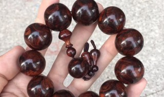 黄花梨手串怎么盘玩 如何盘黄花梨手串