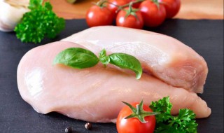 鸡胸肉怎么做不柴 怎么煮才能使鸡胸肉嫩滑