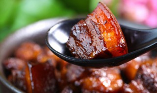 红烧肉炖鹌鹑蛋怎么做 红烧肉炖鹌鹑蛋如何做