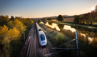 高铁票如何选2人座位挨着 高铁票怎样选2人座位挨着