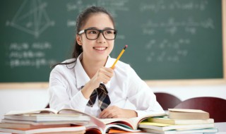 臧克家简介 关于臧克家简介