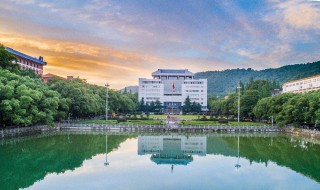 中南大学简介绍 中南大学介绍