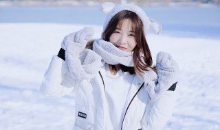 羽绒服上中性笔油怎么能洗掉 羽绒服上中性笔油的清洗方法