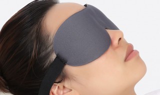 戴眼罩睡觉的好处和坏处 关于戴眼罩睡觉的好处和坏处介绍