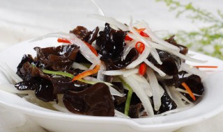 洋葱灭像和木耳怎样凉拌 教你做出好吃的凉拌