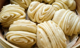 痹虫花卷怎么拧才好看 家常做花样的步骤