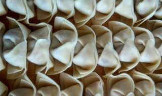 圆皮馄饨包法 三款常用的云吞包法