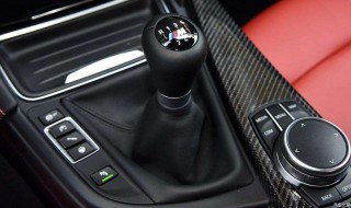 手动档r档向前挂怎么起步 你知道吗